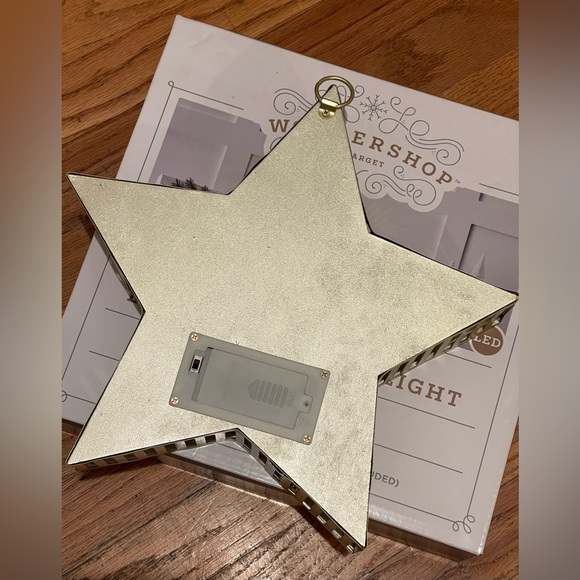 CHRISTMAS WONDERSHOP LIGHT UP WALL HANGING GOLD STAR MCM MID CENTURY RETRO VIBES - Picture 6 of 7